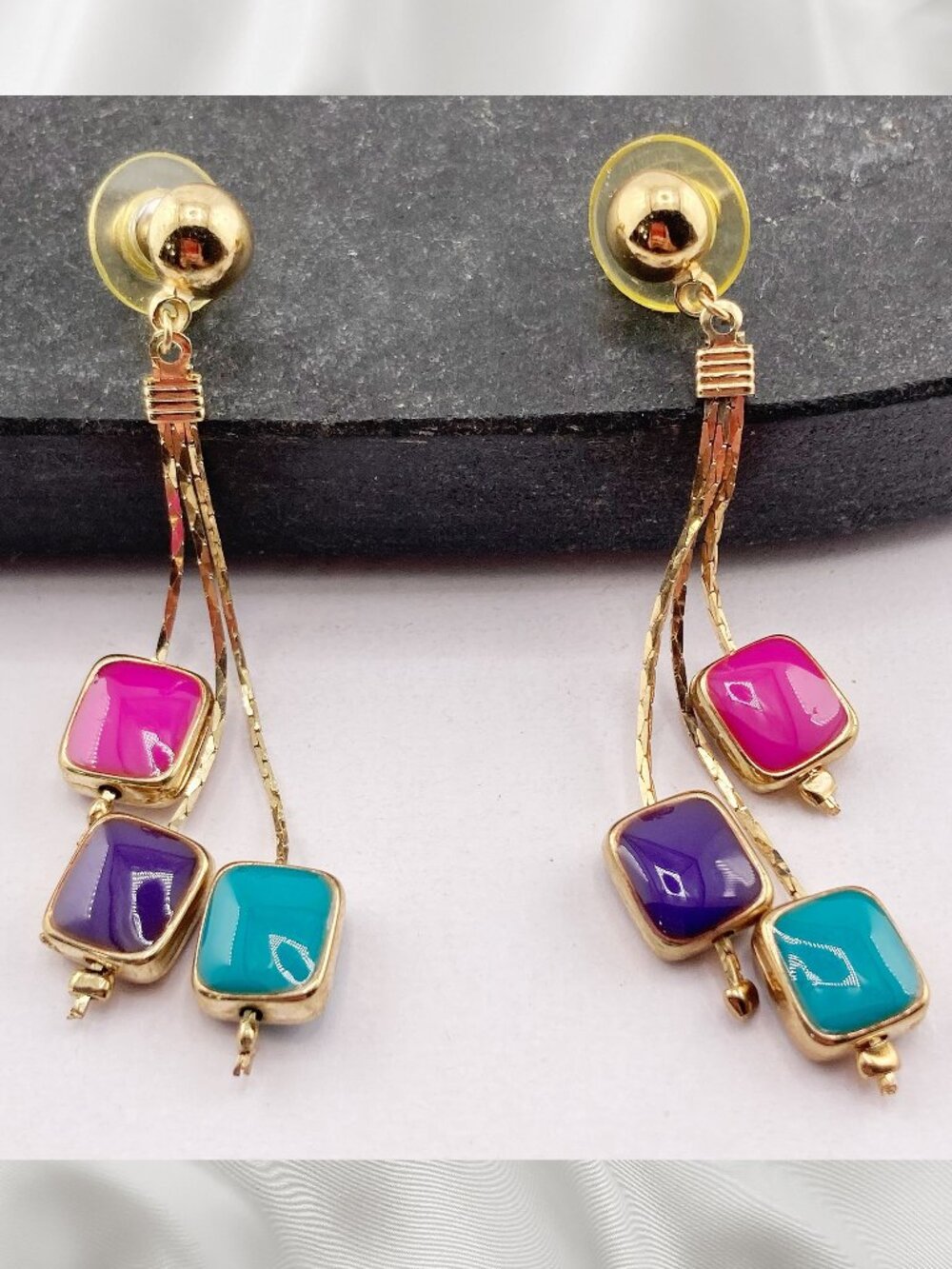 VINTAGE Enamel coated gold tone metal square bead dangle pierced ear earrings